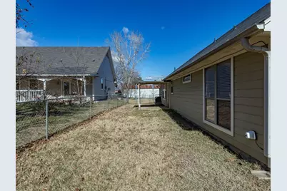 202 S Stratton Street, Decatur, TX 76234 - Photo 23