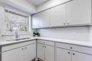 2663 Springvale Dr, Farmers Branch, TX 75234 - Photo 11