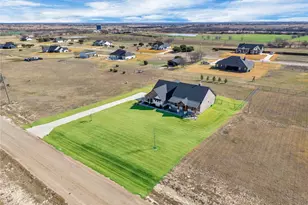 6641 Buffalo Rdg Cir, Godley, TX 76044 - Photo 33