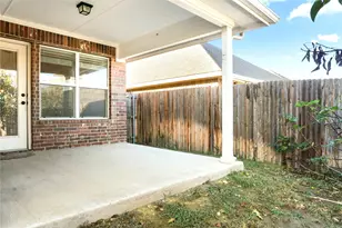 11917 Hassop Ln, Burleson, TX 76028 - Photo 23