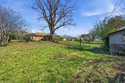 1701 Berkshire Street, Waco, TX 76705 - Photo 23