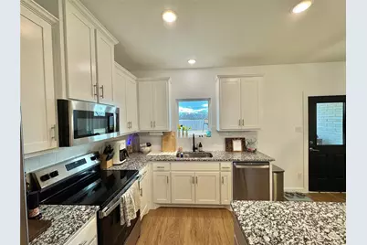 416 Austin Street, Callisburg, TX 76240 - Photo 9