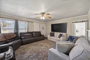 1310 N Estes St, Stephenville, TX 76401 - Photo 9