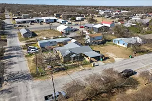 1310 N Estes St, Stephenville, TX 76401 - Photo 35