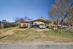 1310 N Estes St, Stephenville, TX 76401 - Photo 5