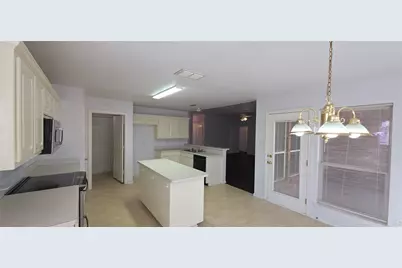 5801 Homestead Court, Arlington, TX 76017 - Photo 7