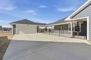 649 Charlotte Ln, Burleson, TX 76028 - Photo 7