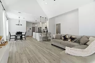 649 Charlotte Ln, Burleson, TX 76028 - Photo 9