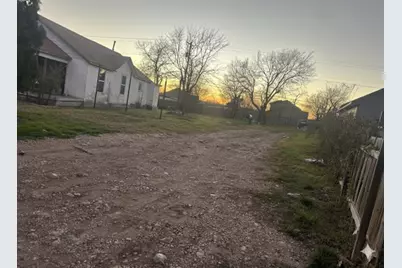 3007 Clinton Avenue, Fort Worth, TX 76106 - Photo 1