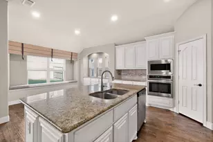832 Monticello Dr, Burleson, TX 76028 - Photo 15