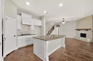 832 Monticello Dr, Burleson, TX 76028 - Photo 11
