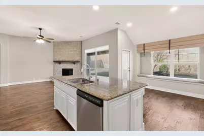 832 Monticello Drive, Burleson, TX 76028 - Photo 13