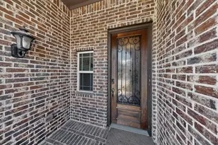 832 Monticello Dr, Burleson, TX 76028 - Photo 3