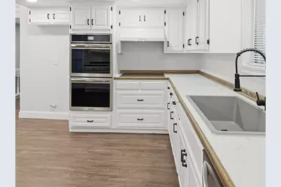 2409 Castle Street, Irving, TX 75038 - Photo 9