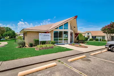 5 E Townhouse Lane, Grand Prairie, TX 75052 - Photo 17