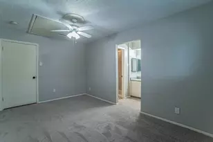 5 E Townhouse Ln, Grand Prairie, TX 75052 - Photo 11