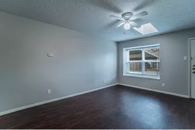 5 E Townhouse Lane, Grand Prairie, TX 75052 - Photo 5