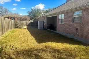 7500 Caddo Ct, Fort Worth, TX 76132 - Photo 33