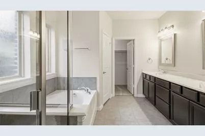 11504 Zoe Lane, McKinney, TX 75071 - Photo 13