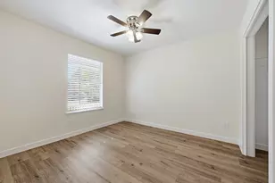 1915 Nevada St, Denton, TX 76209 - Photo 17