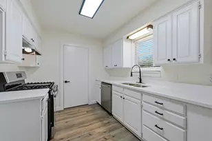 1915 Nevada St, Denton, TX 76209 - Photo 5