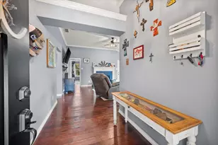 1314 Hyde Park Blvd, Cleburne, TX 76033 - Photo 3