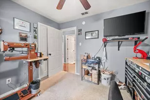 1314 Hyde Park Blvd, Cleburne, TX 76033 - Photo 21