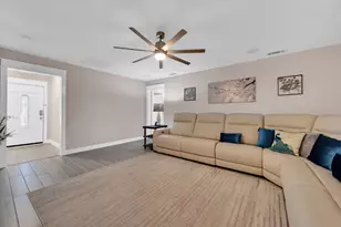 214 Twin Lakes Dr, Waxahachie, TX 75165 - Photo 5