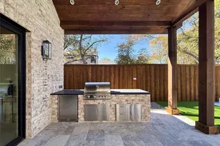 6537 Trammel Dr, Dallas, TX 75214 - Photo 33