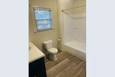 411 E Main Street, Whitesboro, TX 76273 - Photo 7