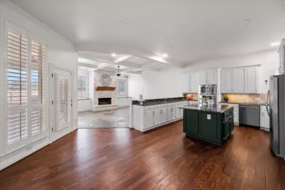 916 Riviera Drive, Mansfield, TX 76063 - Photo 11