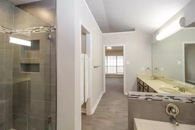 914 Plantation Drive, Lewisville, TX 75067 - Photo 13