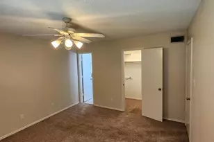226 S Prairie St, Pilot Point, TX 76258 - Photo 9