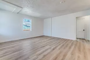 3455 Kellogg Ave, Dallas, TX 75216 - Photo 9