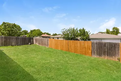 10836 Deauville Circle N, Fort Worth, TX 76108 - Photo 15