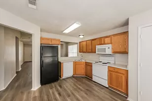 10836 Deauville Cir N, Fort Worth, TX 76108 - Photo 7