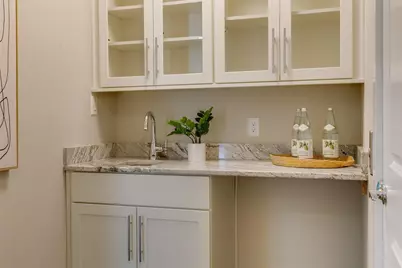 381 E Greenbriar Lane #804, Dallas, TX 75203 - Photo 17