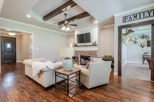 104 Lagrange Ct, Weatherford, TX 76088 - Photo 5