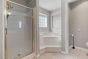 1008 Oak Valley Rd, Burleson, TX 76028 - Photo 13