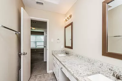 1401 Del Rio Drive, Mesquite, TX 75149 - Photo 9