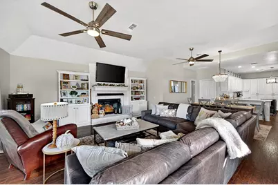 100 Mohawk Cove, Lake Kiowa, TX 76240 - Photo 7