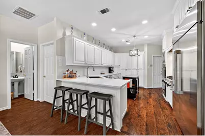 100 Mohawk Cove, Lake Kiowa, TX 76240 - Photo 11