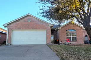 3404 Austin St, Gainesville, TX 76240 - Photo 1