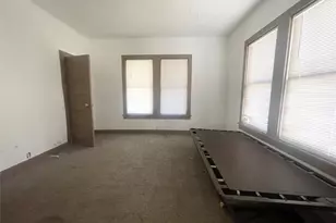 863 4th St SW, Paris, TX 75460 - Photo 9