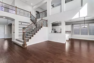 869 Winchester Dr, Lewisville, TX 75056 - Photo 3