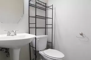 2041 Apple Dr, Little Elm, TX 75068 - Photo 11