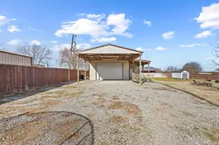 100 Bois D' Arc Cir, Trenton, TX 75490 - Photo 33