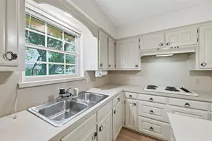 1216 St Andrews Dr, Mansfield, TX 76063 - Photo 9