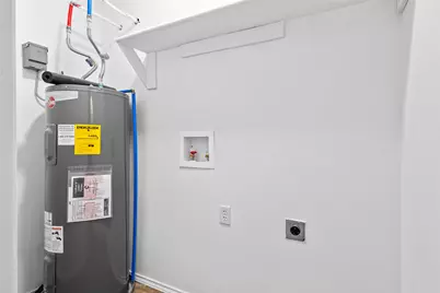 109 E Williams Street, Bowie, TX 76230 - Photo 15