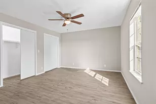 109 E Williams St, Bowie, TX 76230 - Photo 11